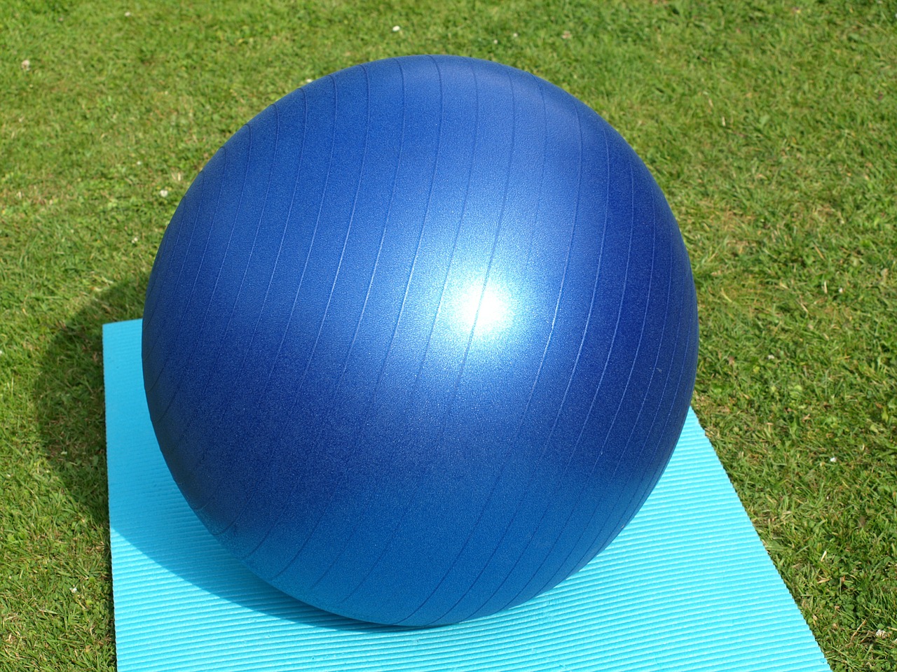 exercise-ball-374948_1280